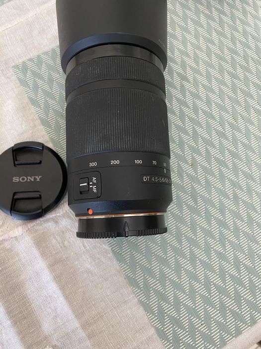 obiectiv Sony 55 - 300 mm