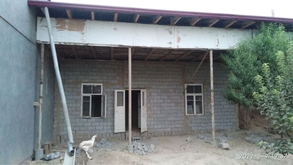 Назарбек Харакатда ер сотилади 3 сотих. 1 Сотих ер 18.000 у.е