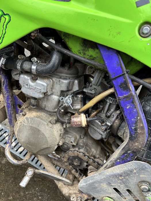 Продавам Kawasakid KDX 220