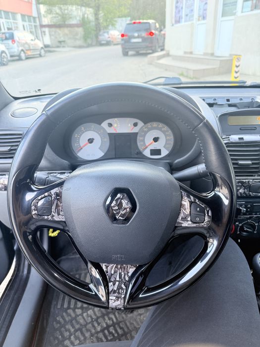 De vanzare volan clio 4 merge si pe clio 2,3 etc