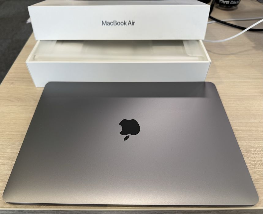 Macbook Air M1, ram8gb, 256gb