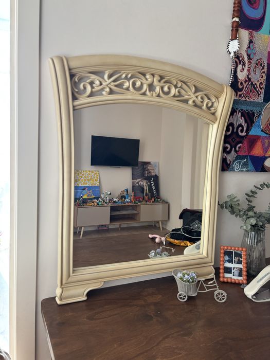 Продам шикарное зеркало