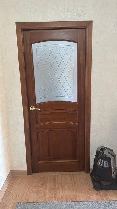 Продам двери межкомнатные