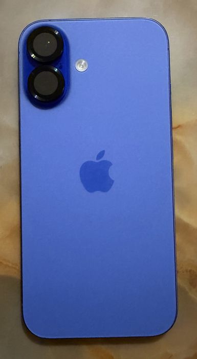Iphone 16 ultramarine