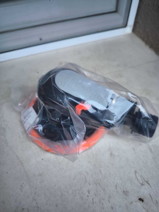 nitro vacuum ns6v Машина за шлайфане на въздух, нова не е ползвана.