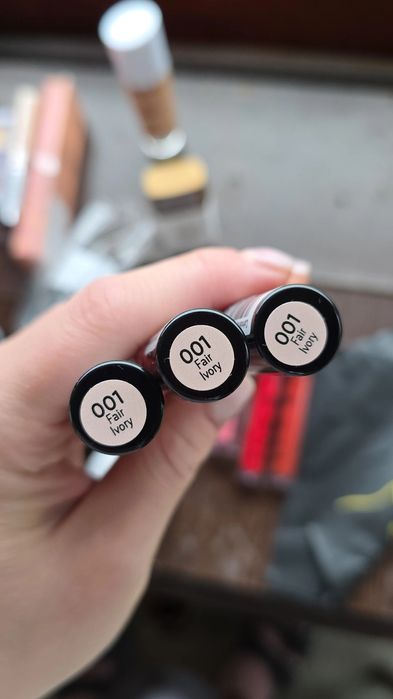 Lot 3 buc Corectoare Catrice