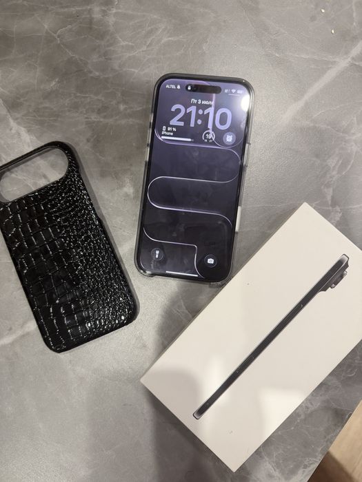 Iphone air  black 1tb