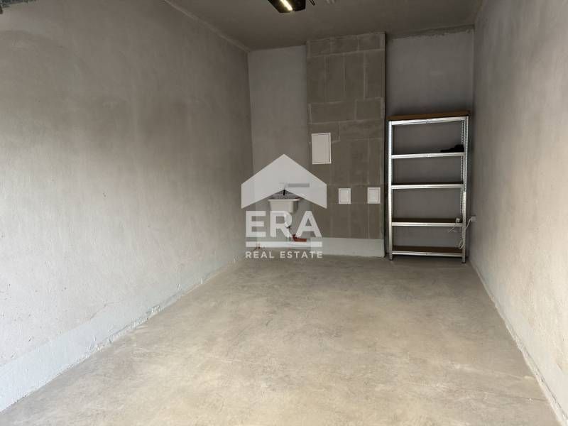 Дава се под наем Гараж / Паркомясто в София, Бъкстон - 22 кв.м за 160 € - Снимка #3