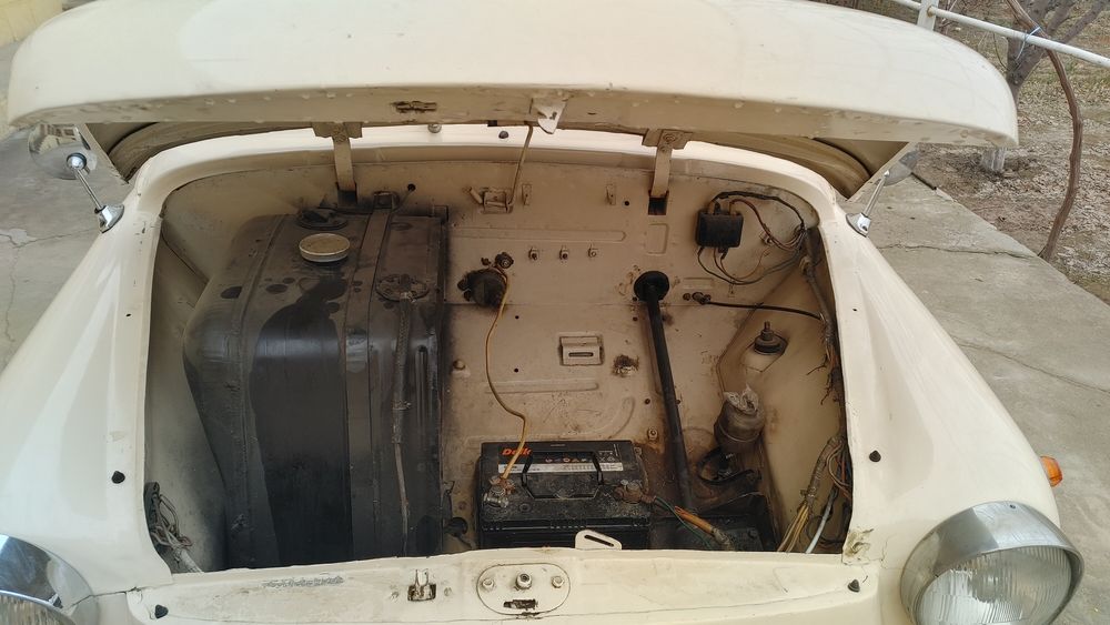 Автомобиль  ЗаЗ 965