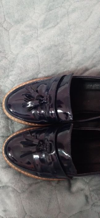 Pantofi ,m:37,lac ,NOI,35 lei