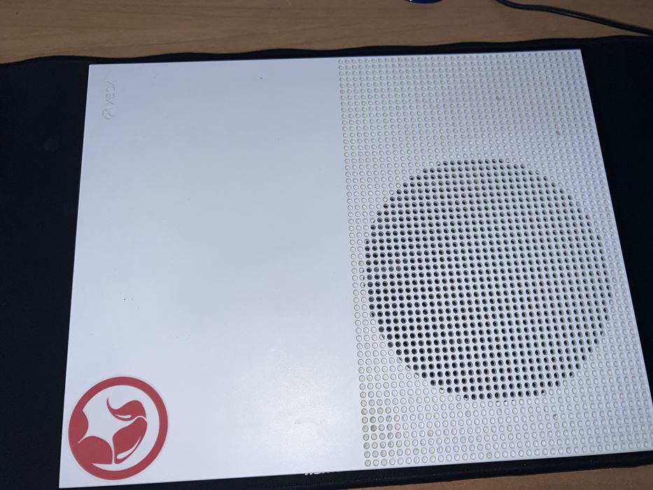 X Box one S  1 T