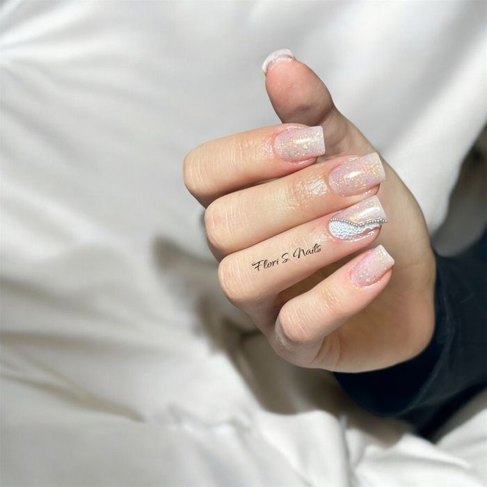 Manichiura /unghii cu gel