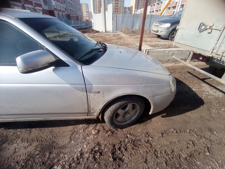 Продам приору люкс