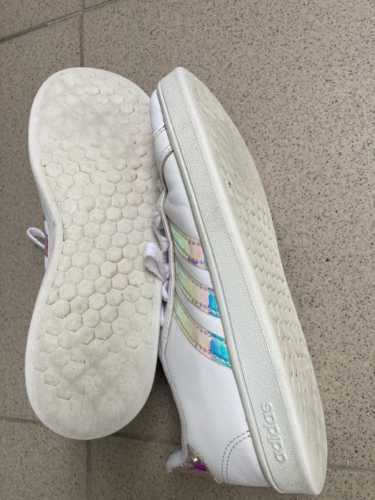 Маратонки ADIDAS 35