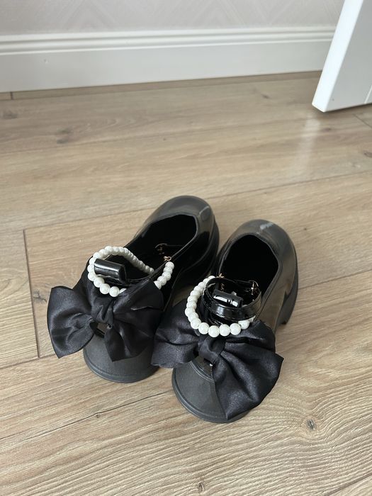 Продам лоферы школьные