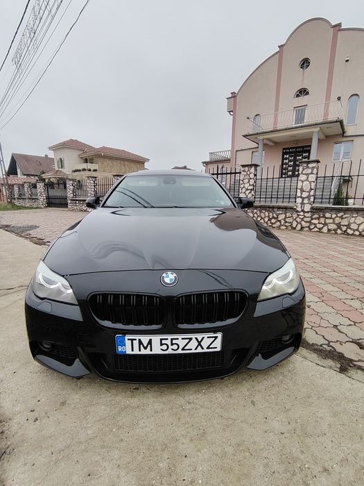BMW F10 520dA/EURO 5/M-paket/HUD Trapa/Navi NBT/Keyless Go