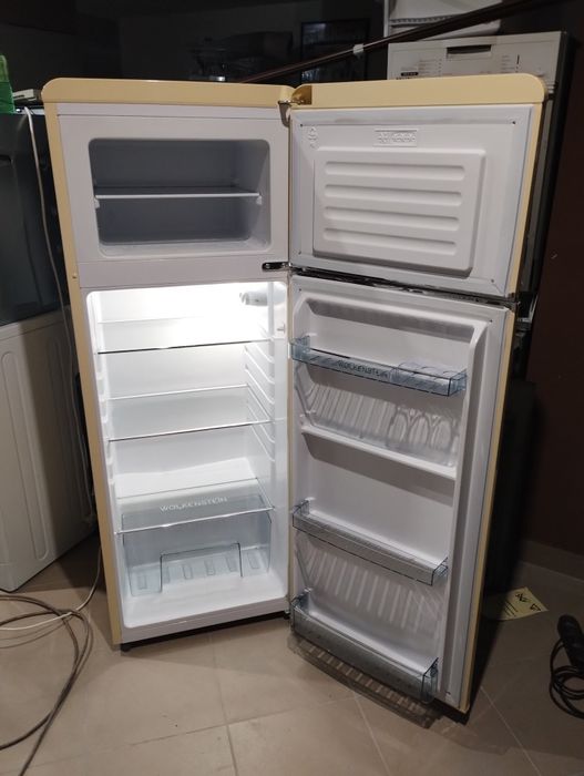 Ретро хладилник с фризер GORENJE