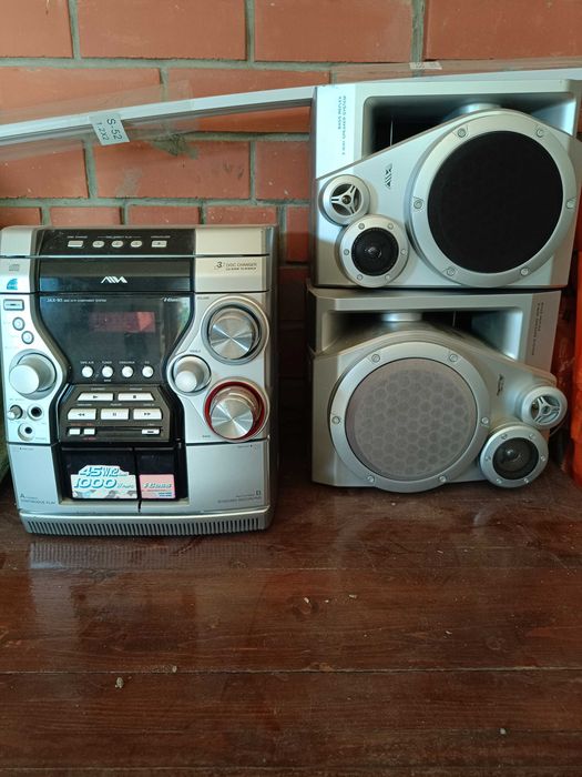Музыкальный центр  AIWA