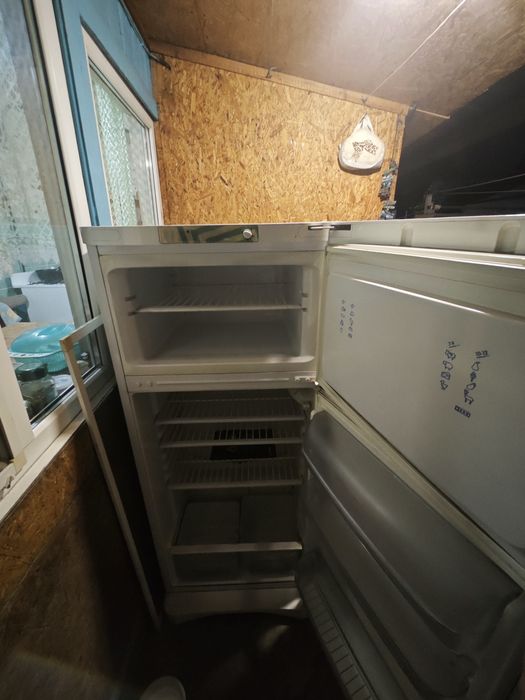 Продам холодильник