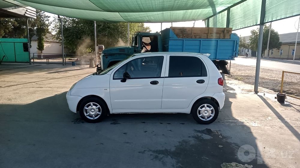 Matiz mashinasi sotiladi.