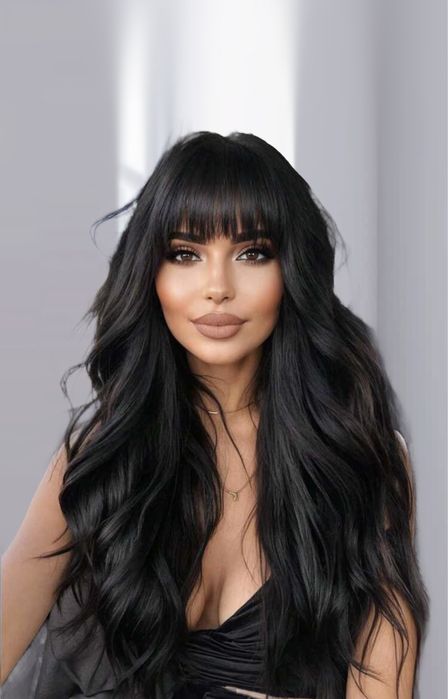 Peruca bruneta lunga ondulata