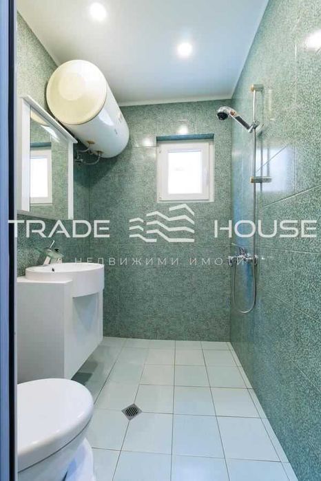 Дава се под наем Тристаен апартамент в Пловдив, Кършияка - 80 кв.м за 450 € - Снимка #11