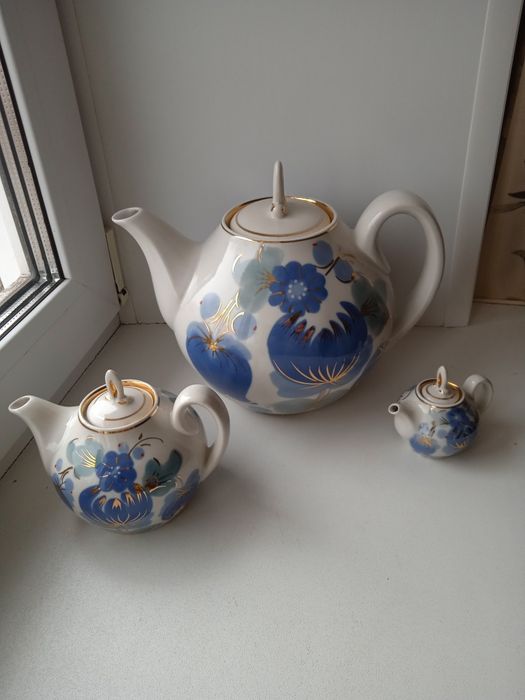 Набор советских чайников