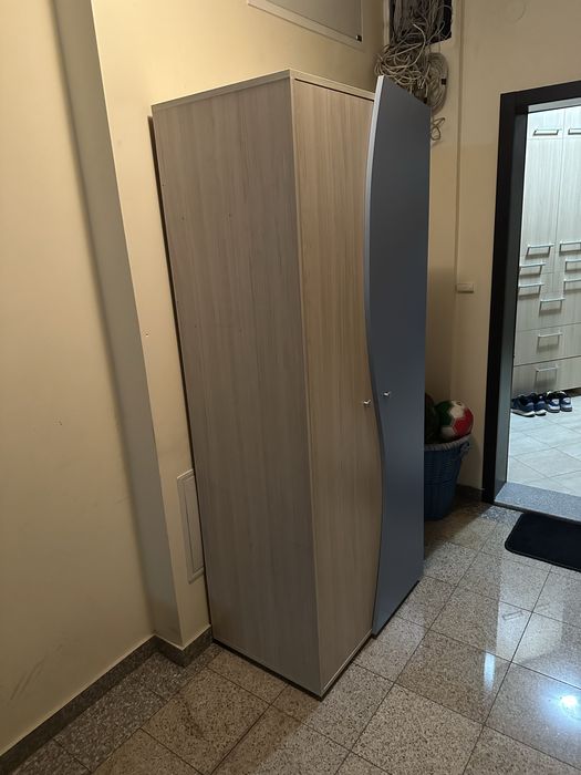 Гардероб за детска  стая