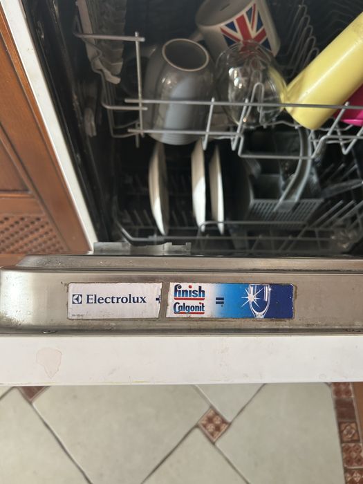 Продам кухню с техникой