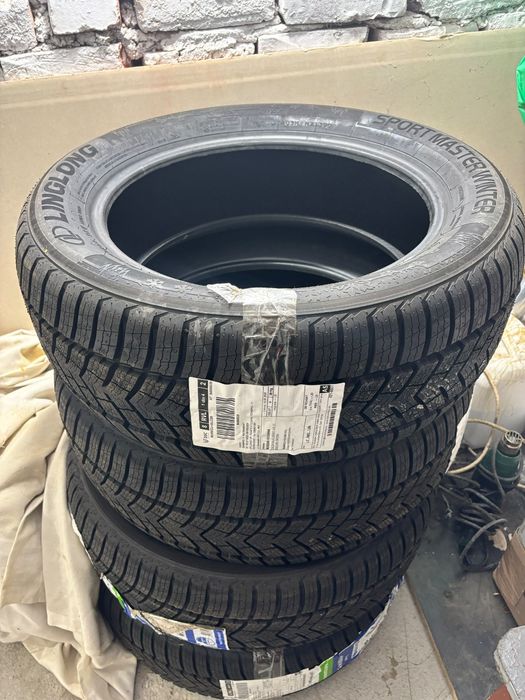 Anvelope iarna 215 55 R17 XL