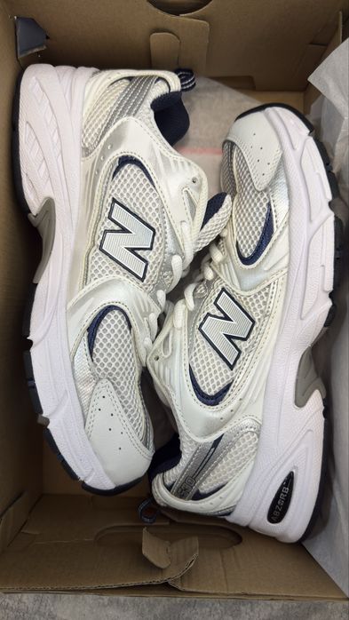 Продам кроввовки new Balance