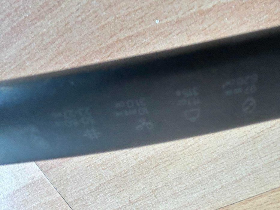 Wilson Pro Staff 97, V11 грип 3, 315 грама.