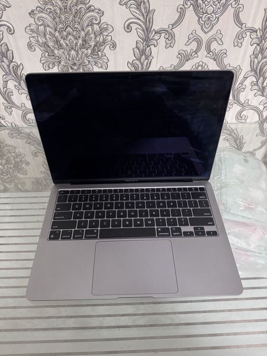 Ноутбук Apple MacBook Air 13 2020