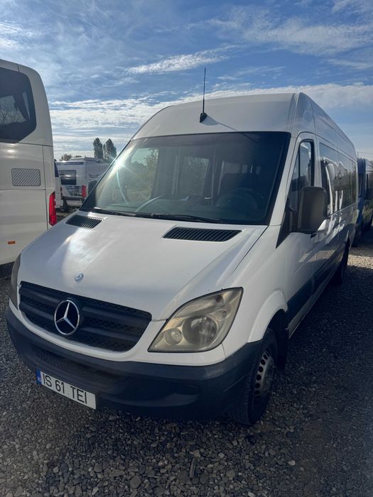 Vand 2 Microbuze Sprinter 19 locuri  2008