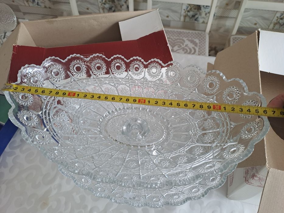 Продам вазы под хрусталь.