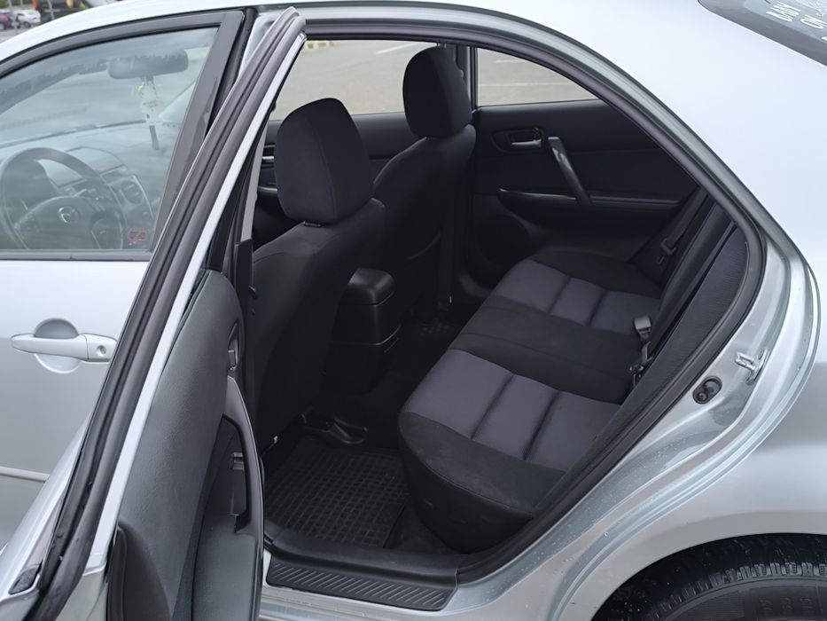 Vând Mazda 6 Sedan