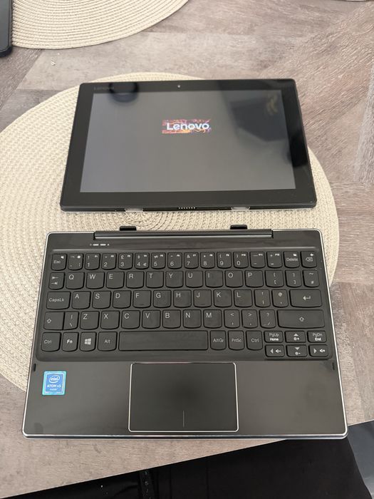 Laptop Tableta Lenovo Touchscreen Windows 10
