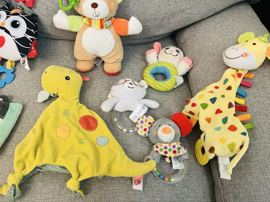 Лот Играчки за количка