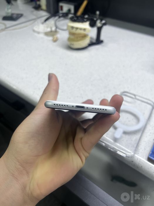 iphone se 2 64gb 80 yomks