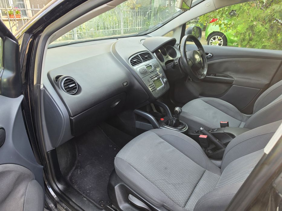 СЕАТ АЛТЕА XL 2.0 140 Коня 6 Скорости  2007 год продава се цяла