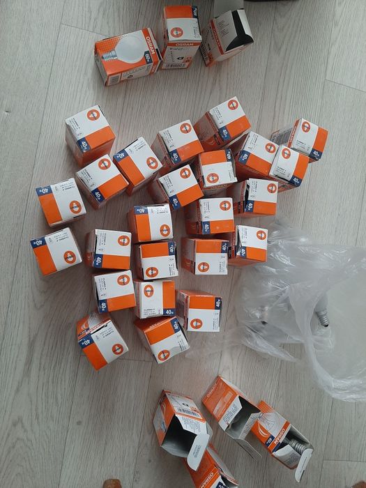 Продаю     лампочки