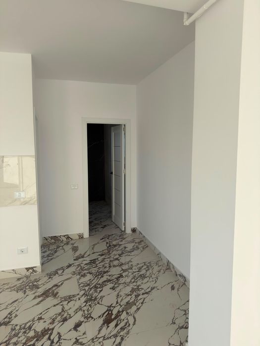 Vand apartament 3 caere