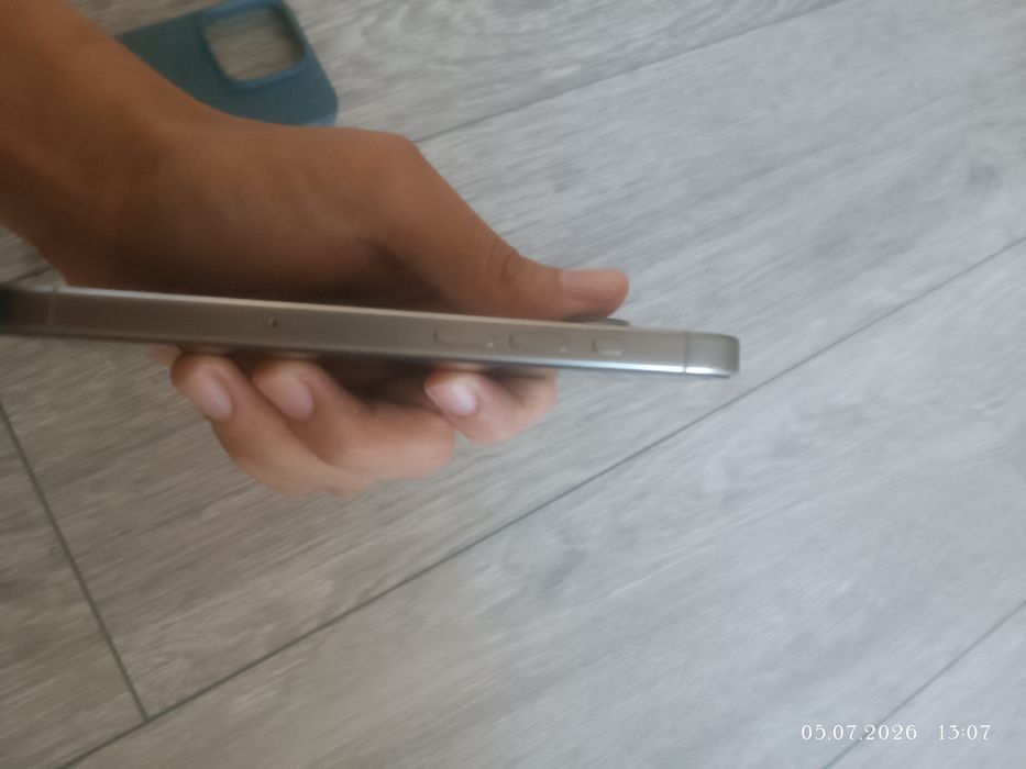 Продам iphone 15 pro 256