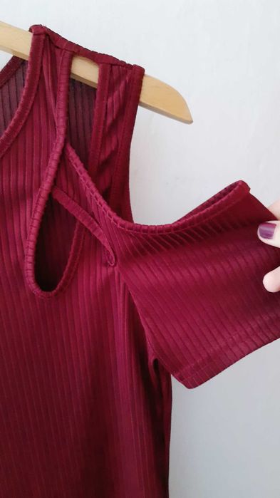 Рокля в цвят бордо / S-M размер