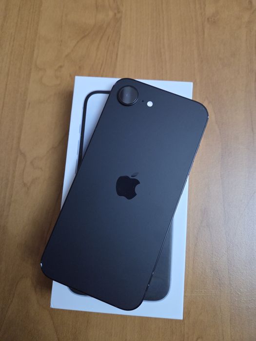 Айфон 16е 128гб 100% акум