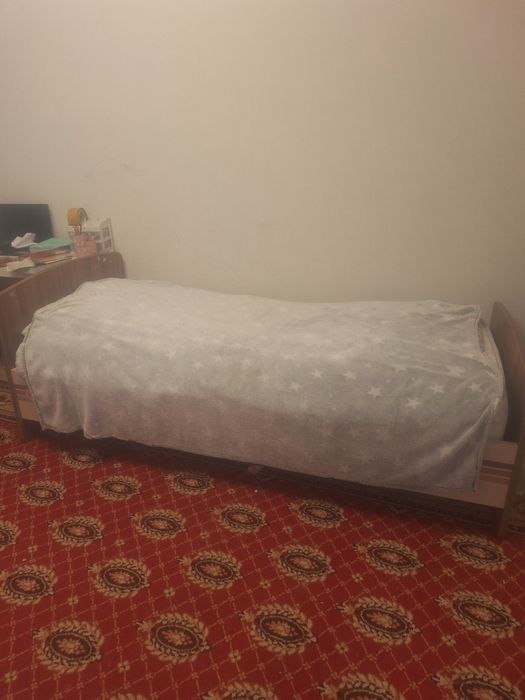 Кровать односпальная