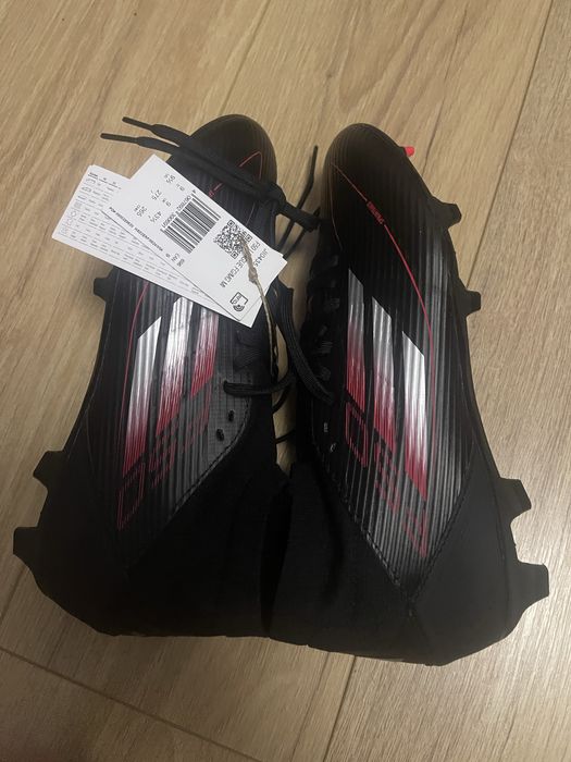 Ghete de fotbal f50 noi