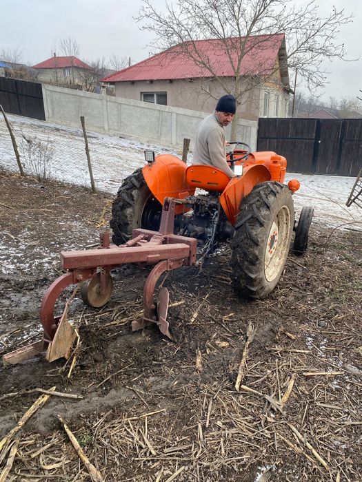 Tractor 312 R + plug