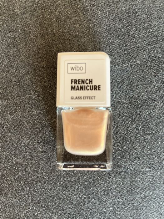 8 бр. CND vinylux лакове - ползвани много малко