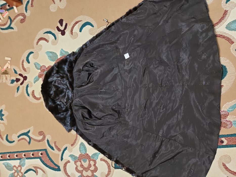 Продаётся шуба коричневого цвета